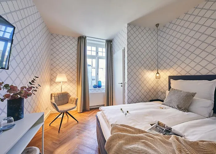 Buiterling 3* بريلون